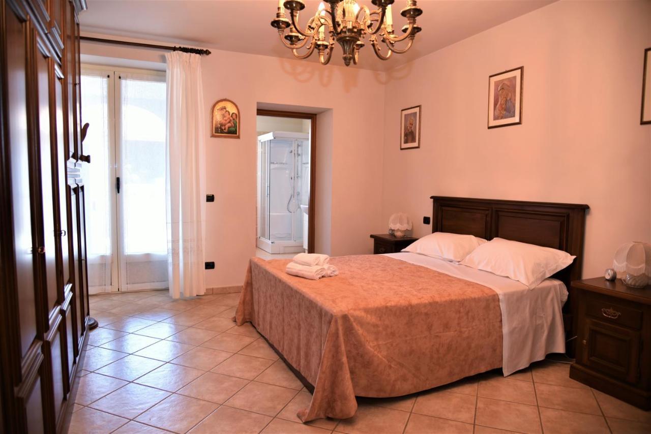 A Casa Di Anna Appartement La Morra Buitenkant foto